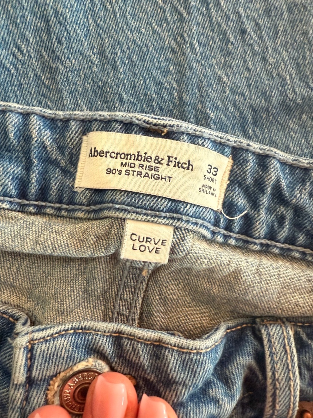 Abercrombie and Fitch 33 short curve love